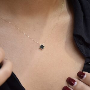 گردنبند ونکلیف سنگی