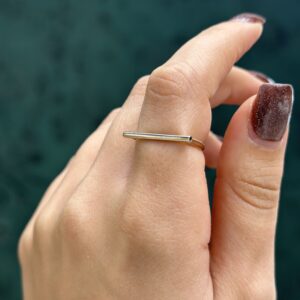 انگشتر خط ظریف