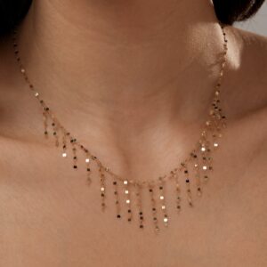 گردنبند شرابه ای